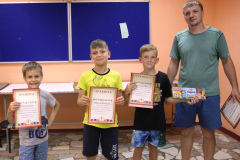 SzOnrYACqJU